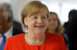 On EU Reform, Merkel Takes the Middle Road
