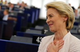Von der Leyen’s in and the Spitzenkandidat’s Dead